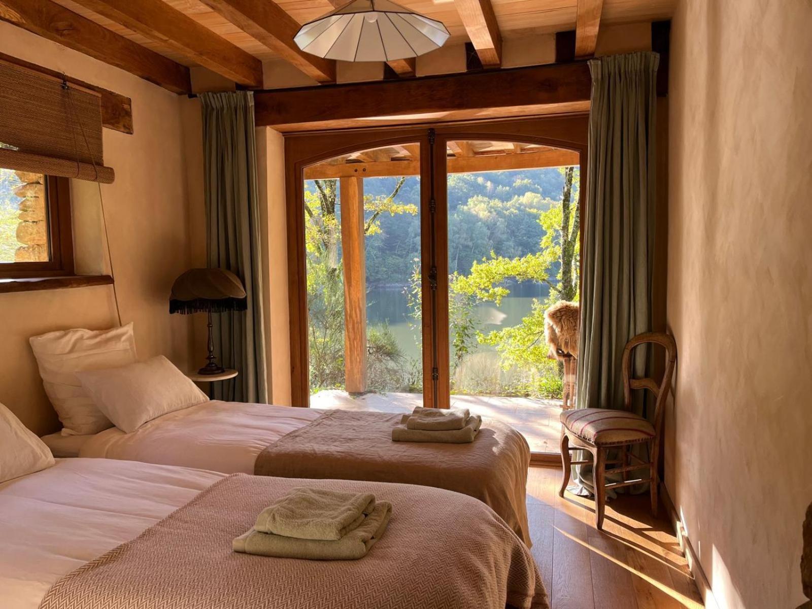 Lake House I // Alauzet Ecolodge + Nature Spa Castelnau-de-Mandailles Exterior photo